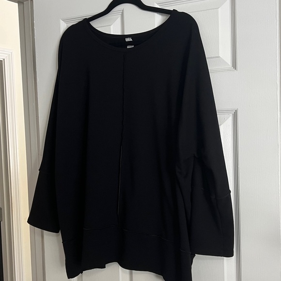 Spanx AirEssentials Women’s Plus Seamed Long Sleeve Top in Black size 2X - Picture 2 of 13